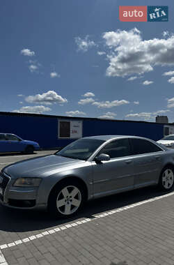 Седан Audi A8 2006 в 