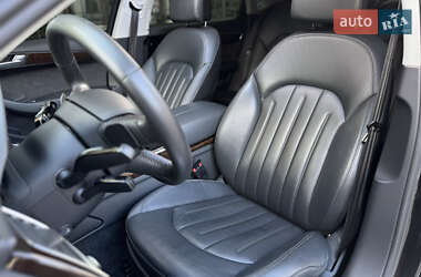 Седан Audi A8 2017 в 