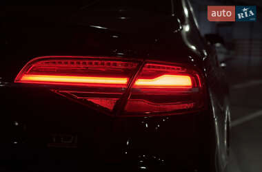 Седан Audi A8 2017 в 
