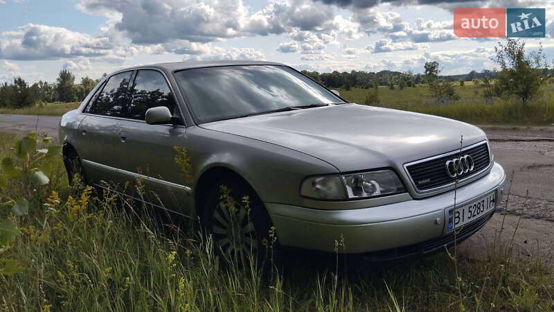 Седан Audi A8 1995 в Хороле фото 5 Седан Audi A8 1995 в Хороле