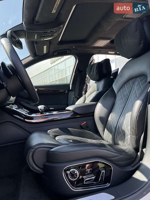 Седан Audi A8 2015 в Одессе