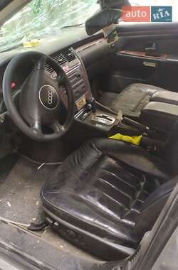Седан Audi A8 2001 в 