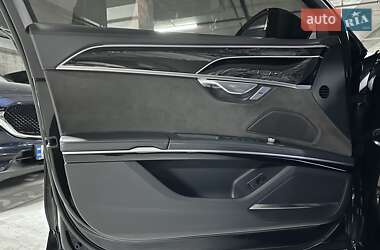 Седан Audi A8 2021 в 