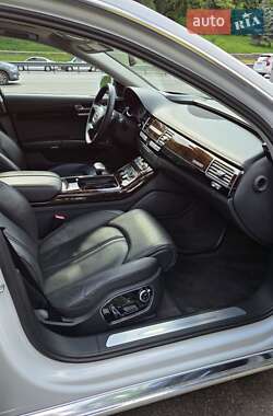 Седан Audi A8 2014 в 