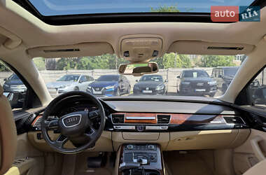 Седан Audi A8 2013 в 