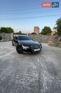 Седан Audi A8 2011 в 