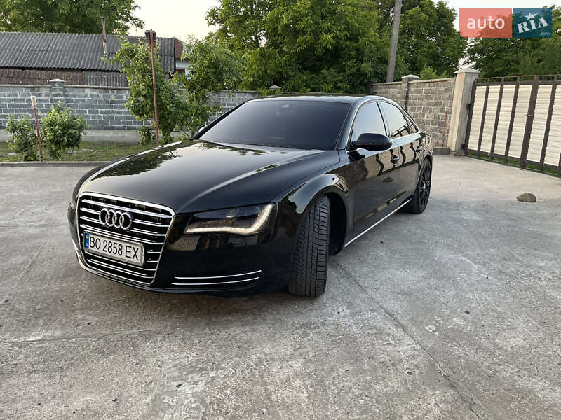 Седан Audi A8 2011 в Ивано-Франковске