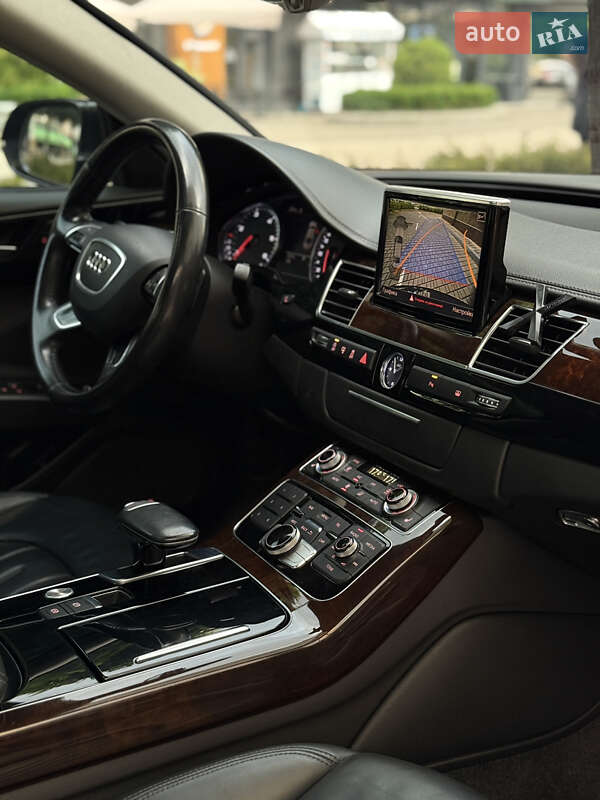 Седан Audi A8 2017 в Івано-Франківську