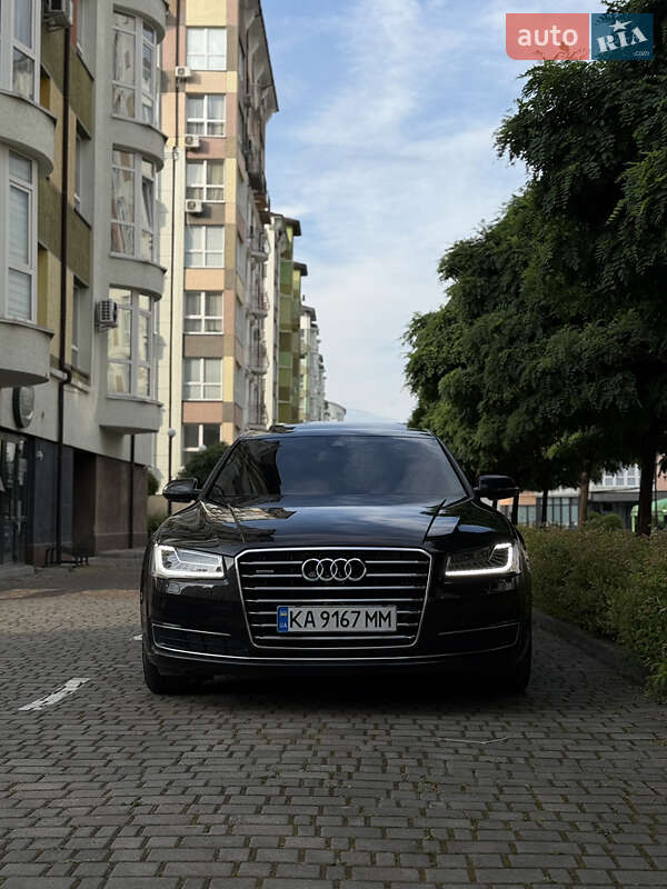 Седан Audi A8 2017 в Івано-Франківську
