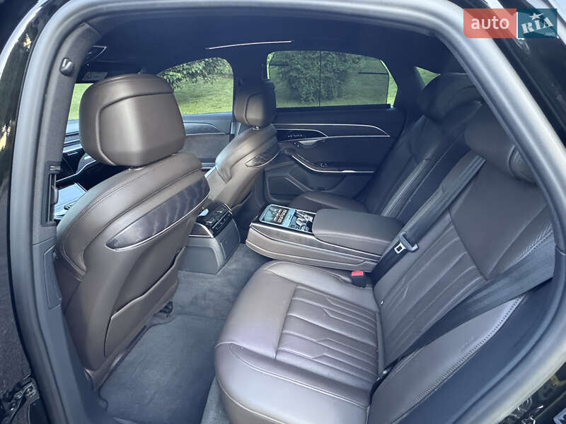 Седан Audi A8 2019 в Києві