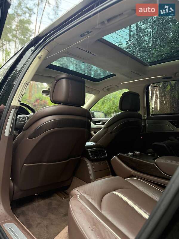 Седан Audi A8 2016 в Киеве