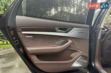 Седан Audi A8 2016 в 