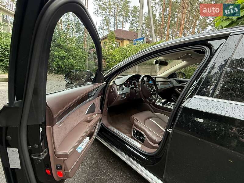 Седан Audi A8 2016 в Киеве