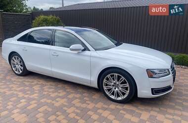 Седан Audi A8 2015 в 