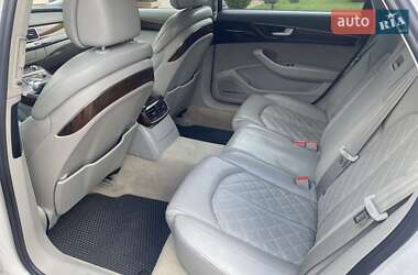 Седан Audi A8 2015 в 