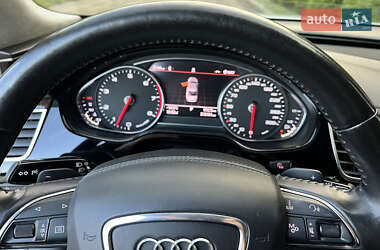 Седан Audi A8 2011 в 