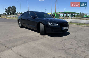 Седан Audi A8 2015 в Николаеве