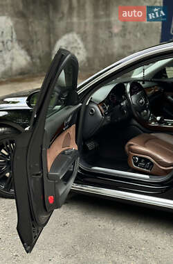 Седан Audi A8 2013 в 