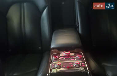 Седан Audi A8 2011 в 