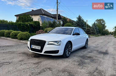 Седан Audi A8 2011 в 