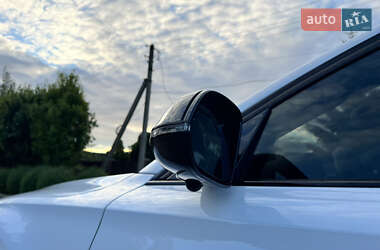 Седан Audi A8 2011 в 