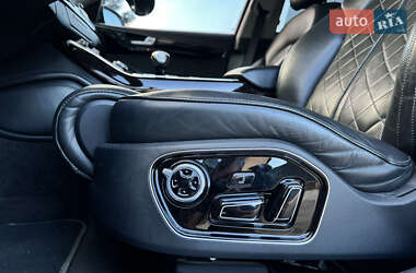Седан Audi A8 2011 в 