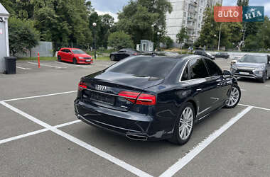 Седан Audi A8 2016 в 