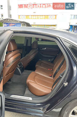 Седан Audi A8 2016 в 
