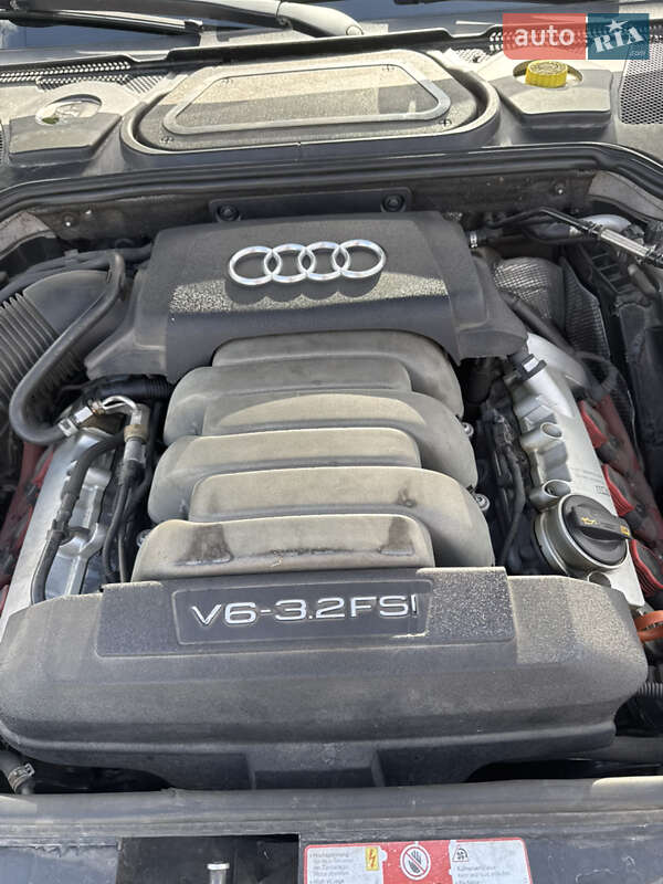 Седан Audi A8 2007 в Немирове