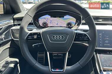Седан Audi A8 2025 в 