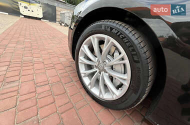 Седан Audi A8 2011 в 