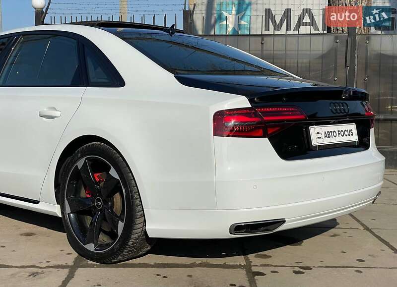 Седан Audi A8 2017 в Києві
