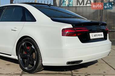 Седан Audi A8 2017 в 