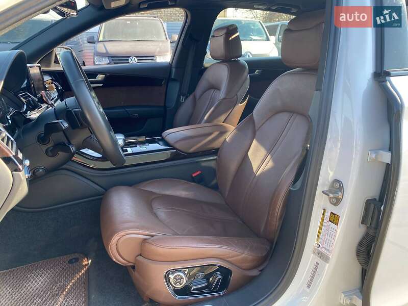 Седан Audi A8 2017 в Києві