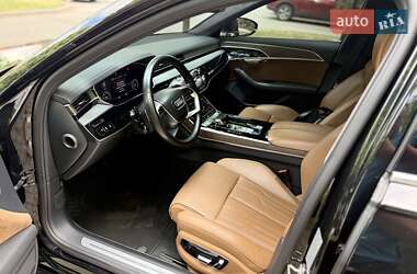Седан Audi A8 2018 в 