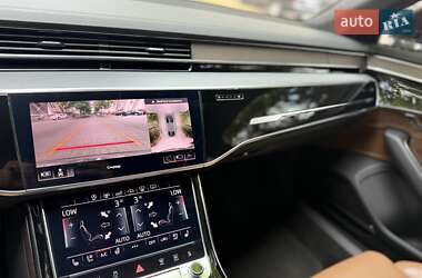 Седан Audi A8 2018 в 