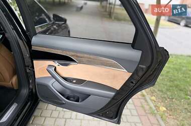 Седан Audi A8 2018 в 
