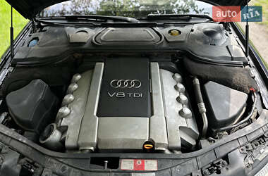Седан Audi A8 2004 в 