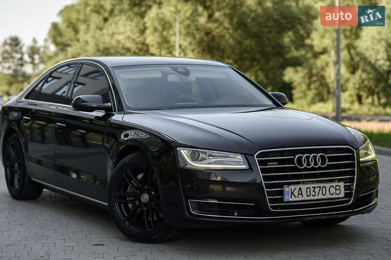 Седан Audi A8 2014 в Львове