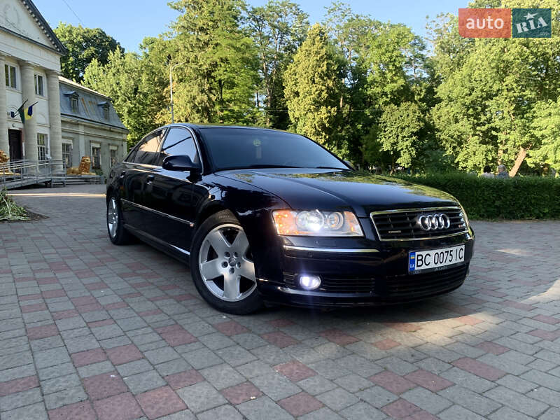 Седан Audi A8 2004 в Львове