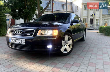 Седан Audi A8 2004 в 