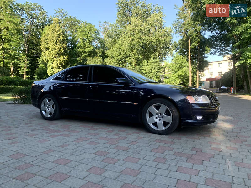 Седан Audi A8 2004 в Львове