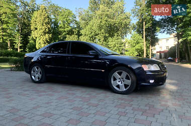 Седан Audi A8 2004 в 