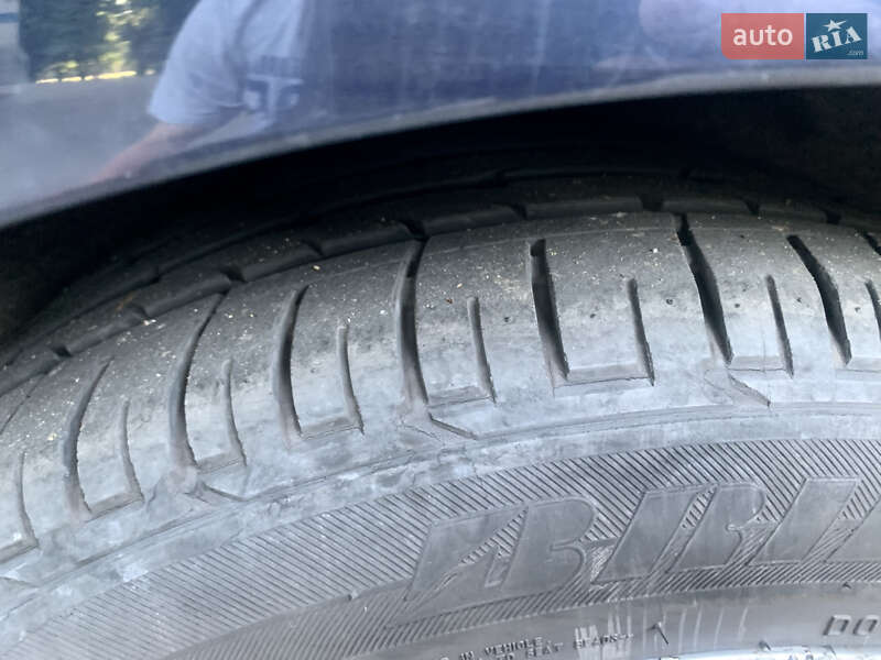 Седан Audi A8 2004 в Львове