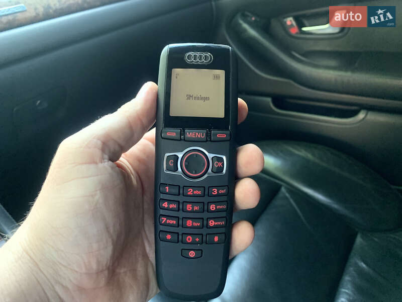 Седан Audi A8 2004 в Львове