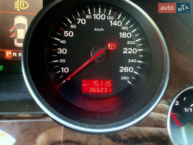Седан Audi A8 2004 в Львове