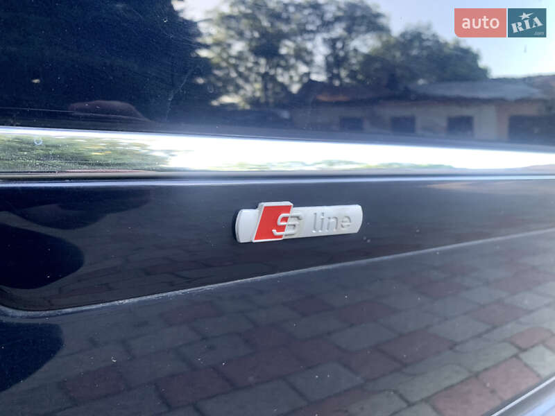 Седан Audi A8 2004 в Львове