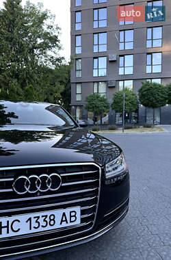 Седан Audi A8 2015 в 