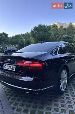 Седан Audi A8 2015 в 