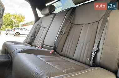 Седан Audi A8 2021 в 